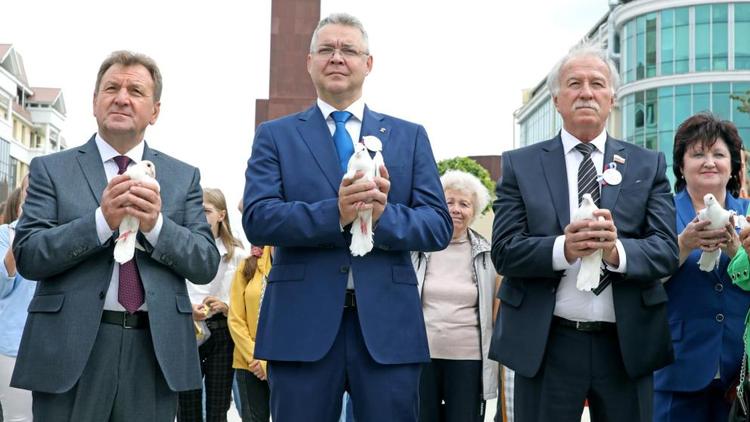 Депутаты Думы Ставрополья приняли участие в праздничных мероприятиях Дня края