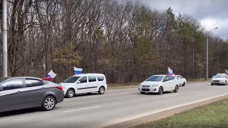 Автопробег «Своих не бросаем» в поддержку российских военнослужащих прошёл в Ставрополе
