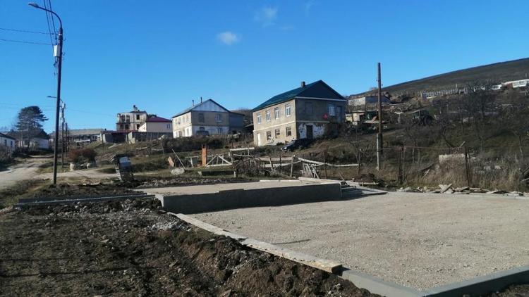 До конца года в посёлке около Кисловодска появится детская площадка