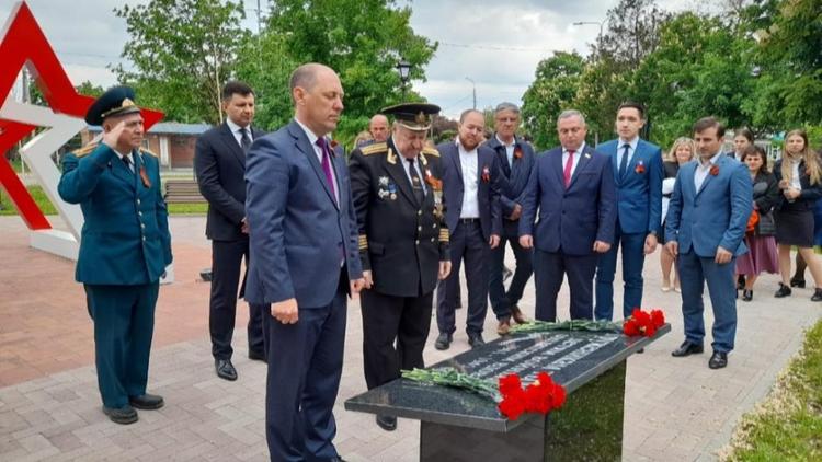 В Георгиевске открыли памятный знак в честь тружеников тыла