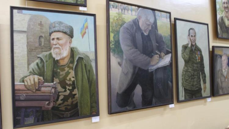 В библиотеке Ставрополя открылась выставка «От Афгана до Донбасса»