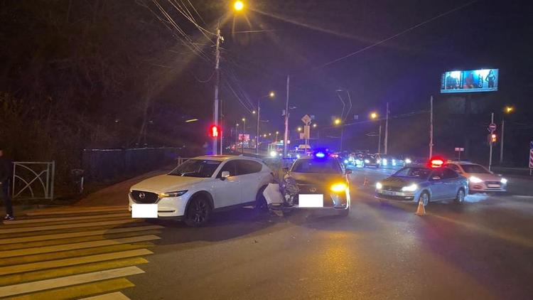 Злостные нарушители ПДД стали участниками аварии в Ставрополе