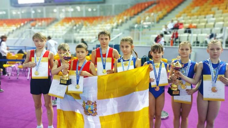 Ставропольские акробаты выиграли 9 наград на всероссийских соревнованиях