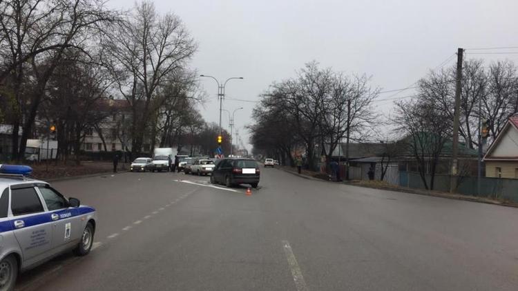 В тройной аварии в Пятигорске пострадала женщина