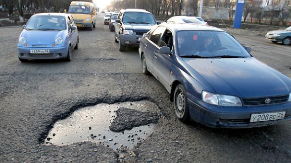 Несанкционированный пикет против некачественного ремонта дорог состоялся в Ставрополе
