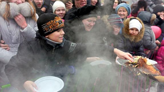 На Масленицу жителей Железноводска научат играть на трещотках и баяне