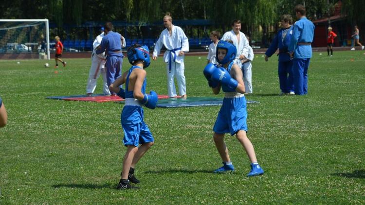 В Ставрополе прошёл спортивный праздник, посвящённый Дню физкультурника