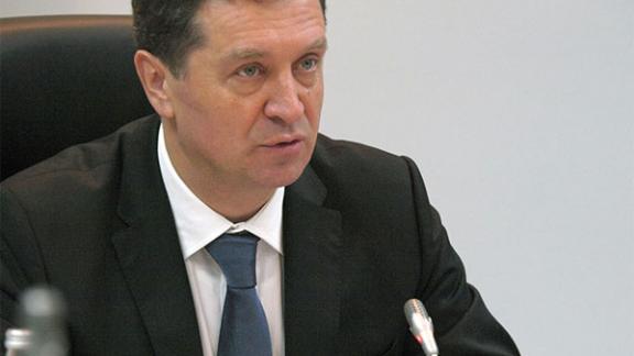 Губернатор Гаевский предлагает защищать детей-сирот, получающих жилье, от мошенников