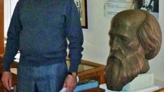 Бюст Солженицына подарил кисловодскому музею скульптор Самвел Чачоян