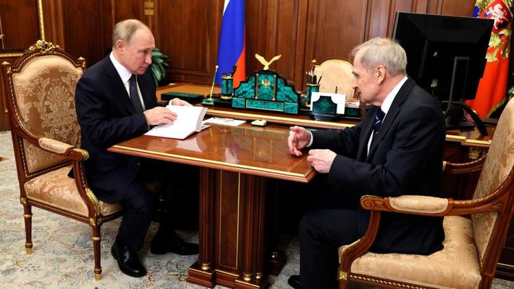 Владимир Путин провёл встречу с главой Конституционного суда РФ