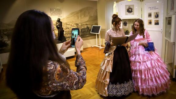 Пятигорский дом-музей Лермонтова проводит онлайн-экскурсию в эпоху поэта