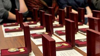 Губернатор Ставрополья вручил краевые медали «Материнская слава»