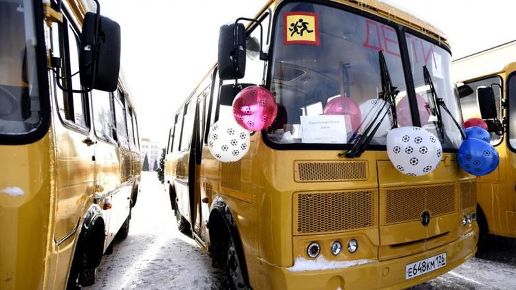 26 сельских школ Ставрополья получили новые автобусы