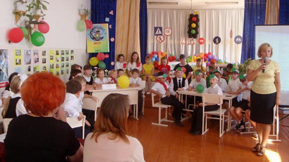 Юмор и КВН помогают ставропольским школьникам быть ответственными на дороге