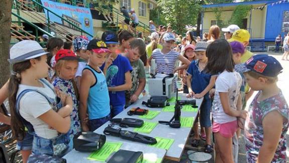 Курсы «Будущих автоинспекторов» проводят полицейские в детских лагерях Ставрополья