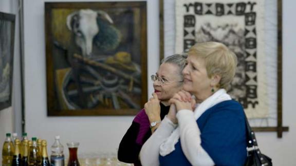 Творческая династия Плетневых представила выставку картин в Ставрополе
