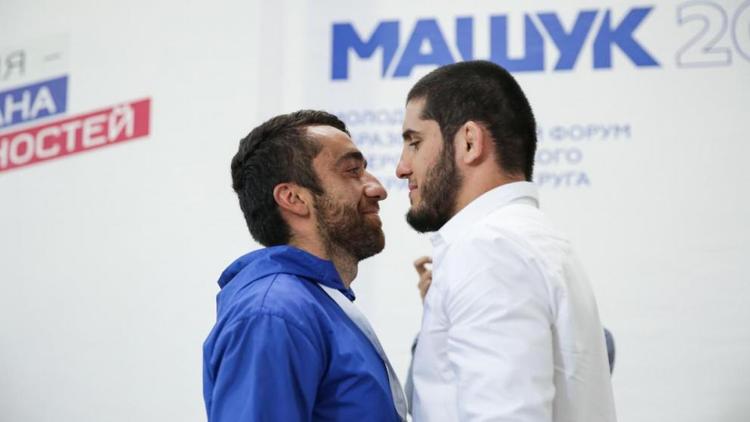 Бойцы UFC Ислам Махачев и Саид Нурмагомедов приехали на форум «Машук-2018»
