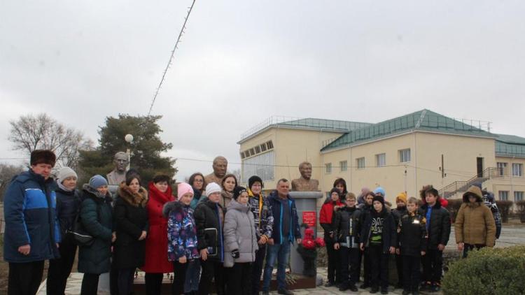 В Туркменском округе почтили память земляка – Героя Советского Союза