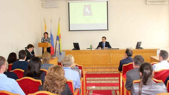 Расширение гласности в работе органов муниципальной власти обсудили на семинаре в Александровском