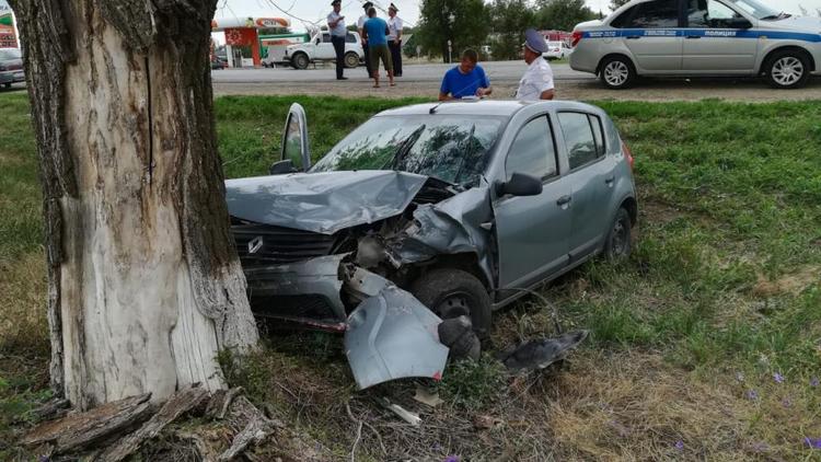 71-летний водитель устроил ДТП в Ипатовском округе и получил перелом бедра