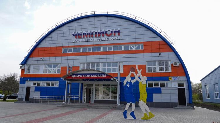 В Солнечнодольске завершено строительство нового ФОКа с современным залом