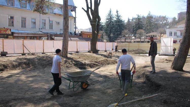 Скверы в Кисловодске реконструируют на средства «курортного сбора»