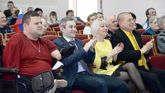 Весенним концертом порадовали нотариусы постояльцев Ставропольского геронтологического центра