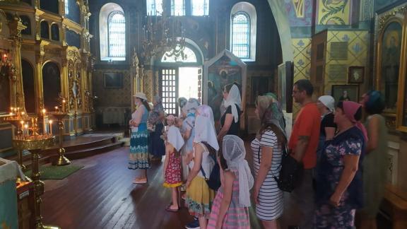 Старинный Успенский храм Ставрополя принял экскурсантов