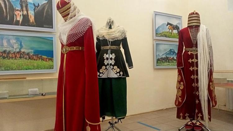 Выставка кавказских костюмов  открылась в Кисловодске