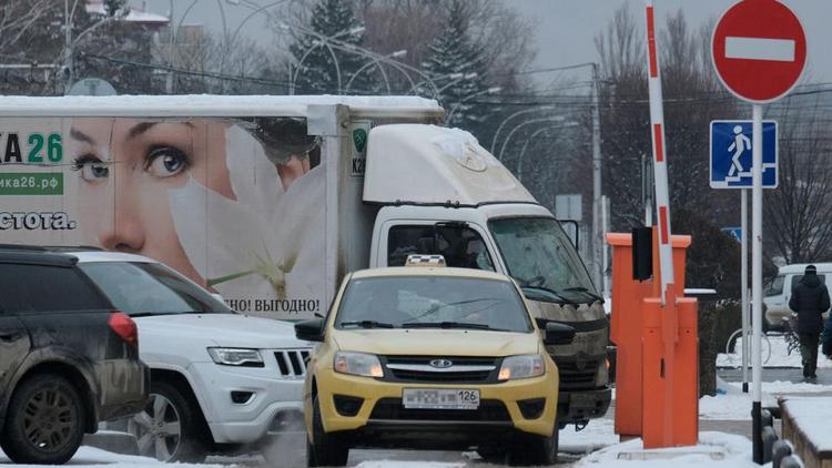 Администрация Ставрополя призывает водителей соблюдать правила парковки