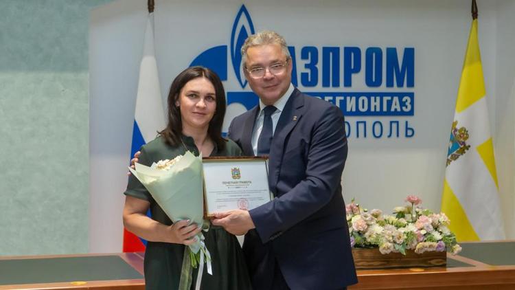 Губернатор Ставрополья наградил работников газовой промышленности 