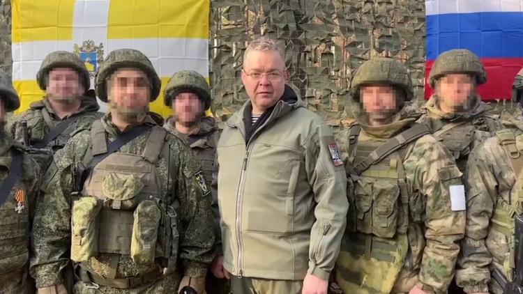Глава Ставрополья поделился видеопоздравлением с 23 февраля, записанным на передовой