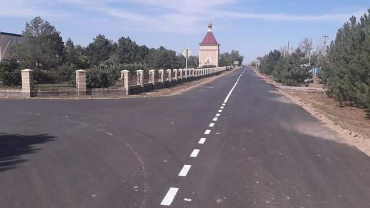 В трёх ставропольских сёлах отремонтировали два километра дорог