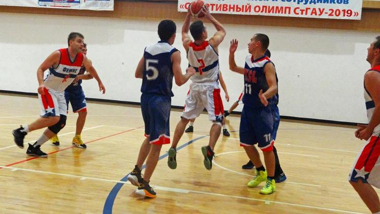 Баскетболисты из Михайловска разгромили дебютантов