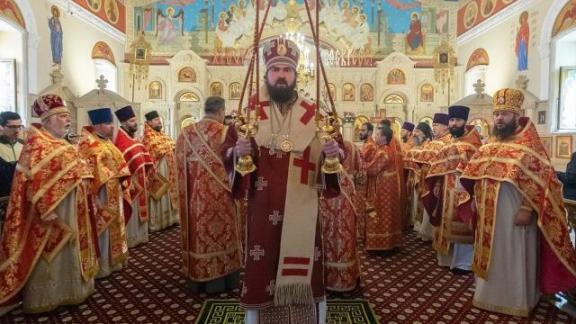 Архиепископ Феофилакт провел богослужения в храмах Бакинской епархии
