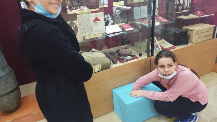 В музеях Ставрополья проводят встречи для подростков с ограниченными возможностями по слуху