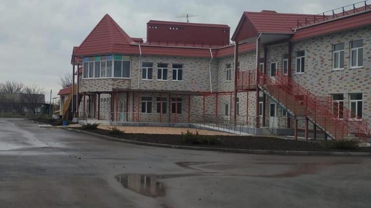 Детский сад с бассейном построили в селе Донском на Ставрополье