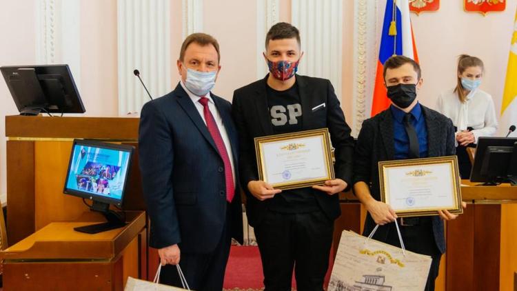 Жителей Ставрополя наградили за вклад в развитие города