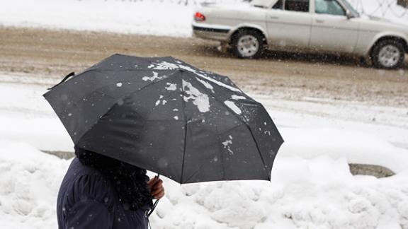 Из-за снегопада на Ставрополье водителей просят воздержаться от поездок