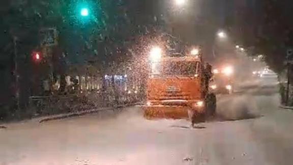 Снегопад осложнил ситуацию на дорогах Ставрополья