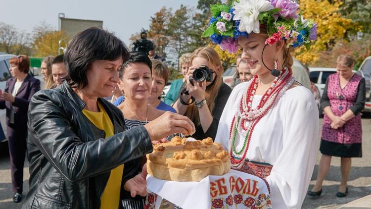 За теплый хлеб поблагодарили сельских женщин в Пятигорске