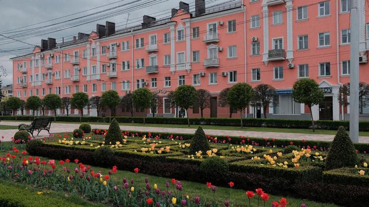 На Ставрополье в краевую программу капремонта включено 8,7 тысячи многоквартирных домов