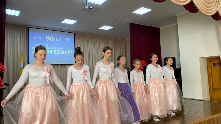В Кисловодске отпраздновали 90-летие самого густонаселённого посёлка