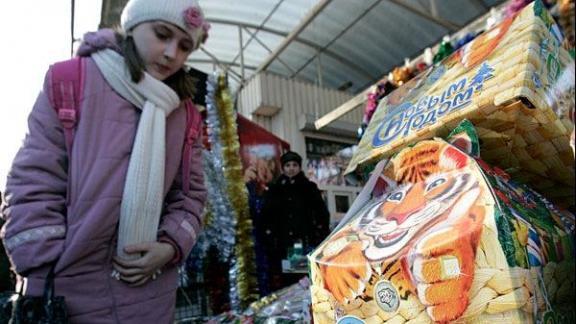 Пять тысяч новогодних подарков получат дети из социально незащищенных семей Ставрополя