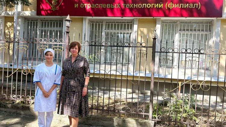 В Кисловодске дочь участника СВО стала студенткой бюджетного отделения