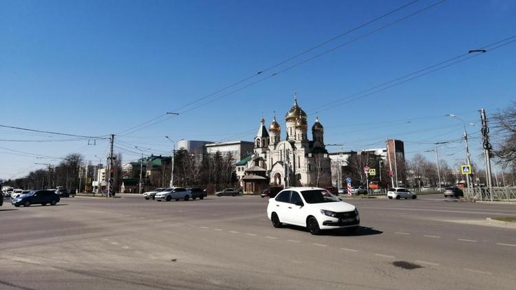 В Ставрополе после зимы обновляют улицы и дороги