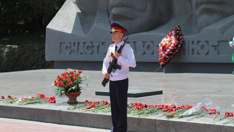 Ставропольцы почтили минутой молчания память павших воинов в годы Великой Отечественной войны