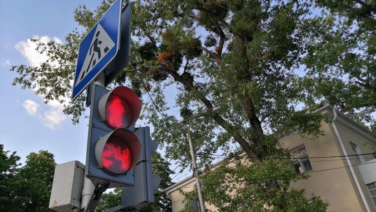 В Ставрополе до конца 2023 года появится 67 умных светофоров
