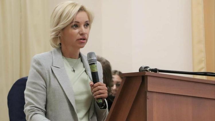 Ольга Казакова: Особое внимание будет уделено патриотическому воспитанию школьников