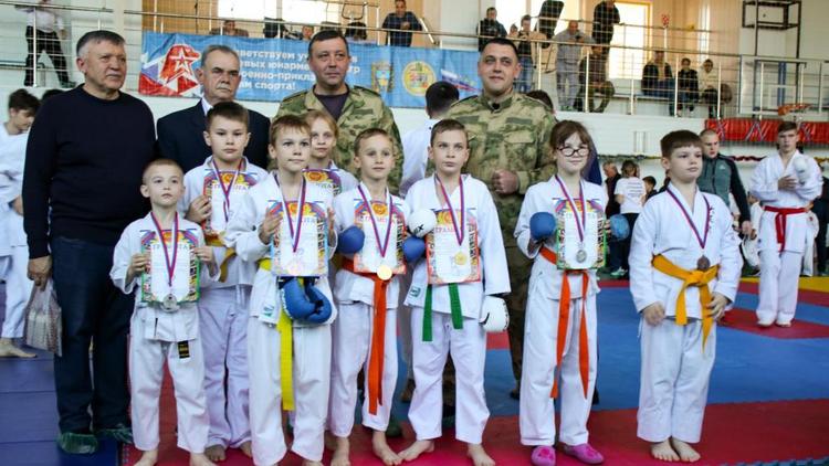 В Ставрополе открытый Кубок по всестилевому карате посвятили памяти погибших сотрудников ОМОН
